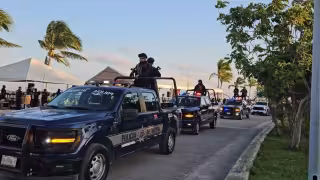 Elementos de las diferentes corporaciones recorrieron el malecón.
