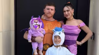 Canelo revela el rostro de su bebé.