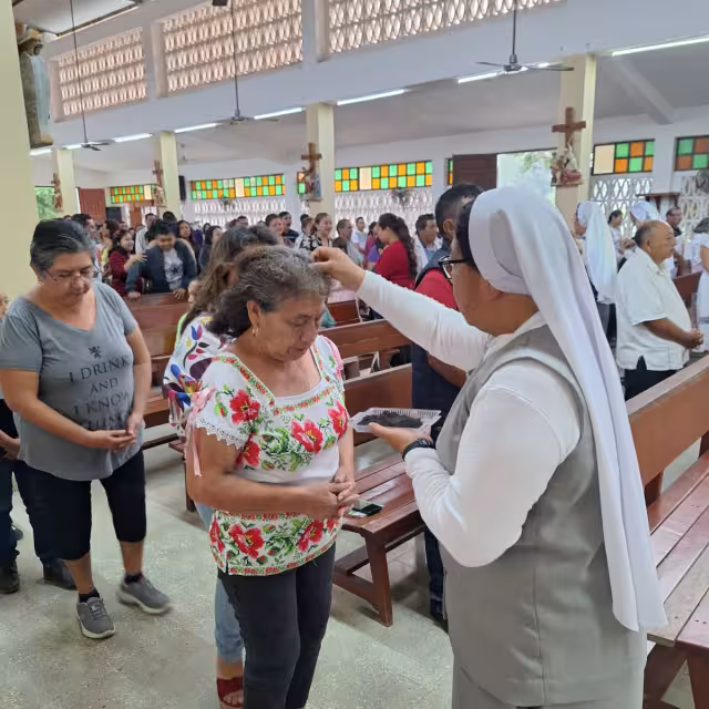 La segunda misa de imposición de la ceniza se llevará a cabo hoy a las 7 de la noche