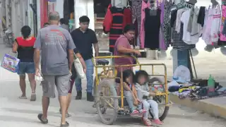 Sin cobijas ni apoyo, colonias irregulares de Cancún resisten bajas temperaturas