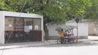 Juan Balam Várguez indicó que los colegios beneficiados serán remodelados con aulas nuevas, oficinas y baños.