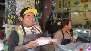 Locatarios del Lucas de Gálvez reportan una baja del 40% en el comercio de productos del mar