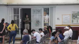 La mayoría de foráneos ilegales entró al país como turista y luego extendió su estancia