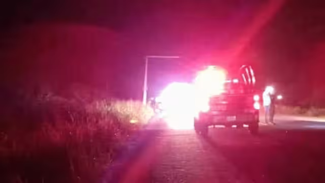 Mujer es asaltada en carretera Chetumal-Escárcega; le roban su BMW