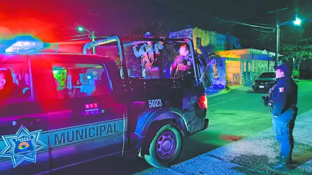 Los jóvenes intentaron huir en dos motocicletas, las cuales, tenían reporte de robo