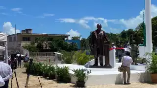 La estatua había sido removida para presuntamente construir una cafetería para los diputados