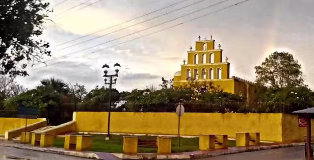 El arte sacro y las manos que lo crean