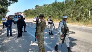 Hombres sobreviven al ser atacados con arma de fuego en Tulum