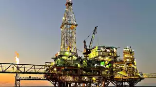 Piratas asaltan plataformas de Pemex en Campeche: Golpean a petroleros y roban equipos