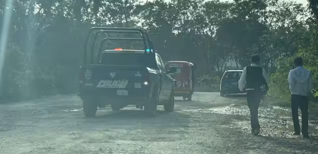El hombre vestía un short y una camiseta