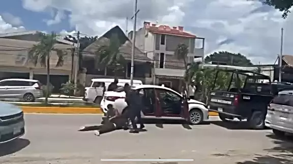 El sospechoso intentaba escapar a bordo de un taxi en Tulum El sospechoso intentaba escapar a bordo de un taxi en Tulum