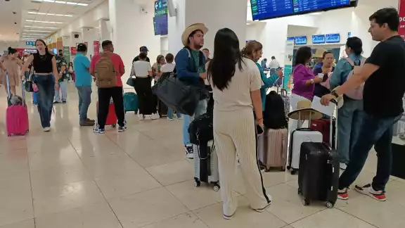 Hay afluencia regular de pasajeros en el aeropuerto de Mérida Hay afluencia regular de pasajeros en el aeropuerto de Mérida