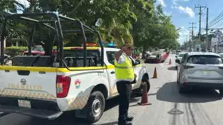 Accidentes mañaneros en Cancún dejan un herido y daños materiales