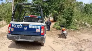 Autoridades realizaron el levantamiento del cuerpo para ser trasladado a la Semefo