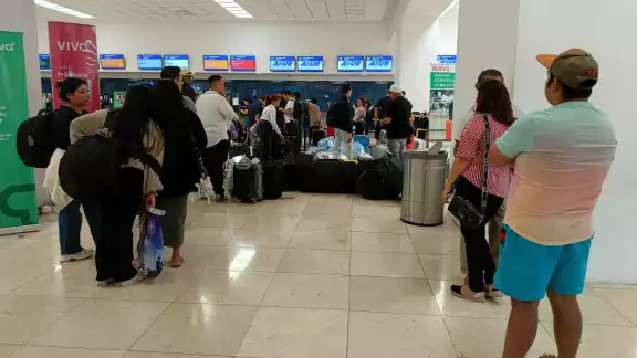 Hay buena afluencia de pasajeros en el aeropuerto de Mérida