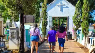 Tres municipios ya se preparan para recibir a las familias de personas que han fallecido