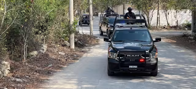 Los seis cubanos permanecían en el interior de una casa