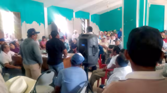 En asamblea, los comuneros decidieron proceder legalmente contra el exlíder, pues se desconoce el destino del dinero