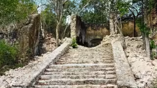 El saqueo de elementos estructurales deja grietas y pérdida de arcos en el Templo de San Mateo construido en el siglo XVIII