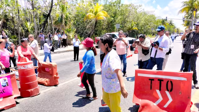 Bloqueos viales en Quintana Roo; una forma de presión ciudadana a autoridades