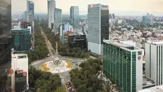 Banxico advirtió que la actividad económica nacional continuará débil debido a los retos internos