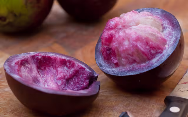 Además de sus propiedades medicinales, el consumo del caimito aumenta el apetito sexual