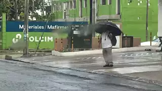 Clima sorprende a cancunenses: Repentinas lluvias aparecieron esta mañana  del  sábado 