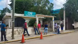 Vecinos de la zona maya de Quintana Roo continúan sus protestas contra la CFE