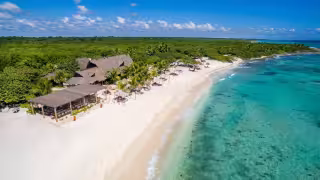 El proyecto contempla dos hoteles con 429 habitaciones, club de playa, vialidades y otras obras en una zona de alta riqueza ambiental