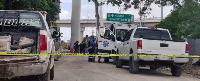 Autoridades mantienen acordonada el área del accidente