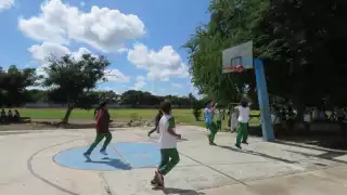 Durante el período de preinscripción, 42 planteles recibieron más solicitudes de las esperadas