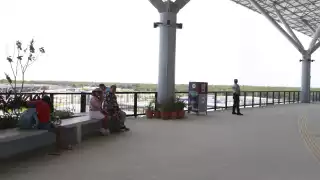 Cancún busca instalar una ‘reja de los enamorados’ en la estación del Tren Maya  