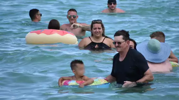 Protección Civil hizo énfasis en el cuidado de los niños en playas de Progreso Protección Civil hizo énfasis en el cuidado de los niños en playas de Progreso