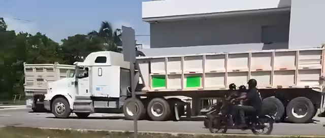 La huelga pacífica se mantiene frente al ICAT