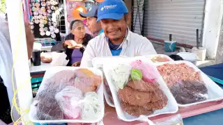 Para enfrentar la veda de pulpo y mero, los pescadores desempeñan variadas actividades