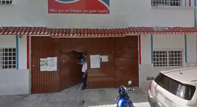 Egresados de la escuela privada “Lafayette” fueron dados de baja del primer semestre de licenciatura por no recibir sus certificados de estudio