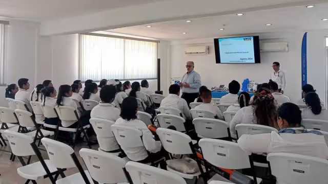 Para Luz Elena Martínez Montes hay selectividad de la institución educativa, que depende de cómo te ves