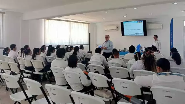 Para Luz Elena Martínez Montes hay selectividad de la institución educativa, que depende de cómo te ves