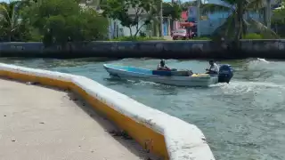 Pescadores de Carmen en alerta preventiva por marea roja en Yucatán