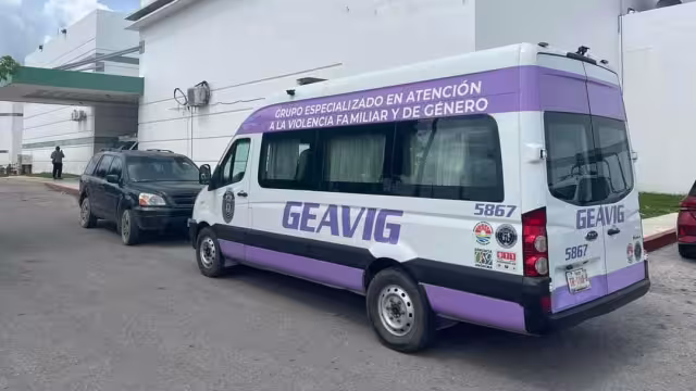 El padrastro fue detenido y llevado a las instalaciones de la Fiscalía General del Estado.