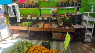 Mercados de Campeche reportan escasez de verduras tras protestas de transportistas