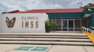 Motociclista ebrio derrapa en Sihochac y resulta herido