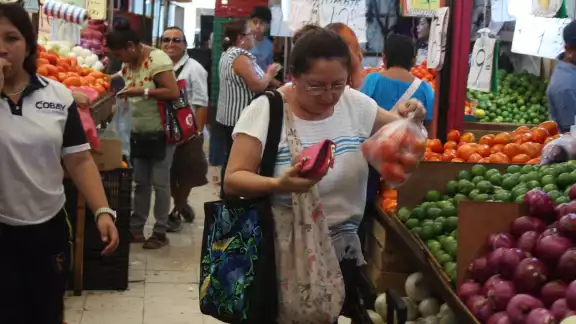 Locatarios de los mercados de Mérida reportan aumento de más del 100 por ciento en la hortaliza Locatarios de los mercados de Mérida reportan aumento de más del 100 por ciento en la hortaliza