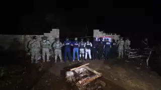 Aseguran propiedad, un arma de fuego y presuntas drogas durante operativo en Felipe Carrillo Puerto