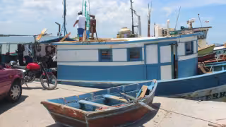 “Cementerios de barcos”: pescadores piden limpiar los puertos de abrigo en Progreso