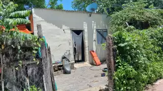 Roban bicicleta  de la puerta de un predio en la Fertimex de Campeche