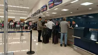 Aeropuerto de Mérida arranca operaciones este jueves con vuelos demorados