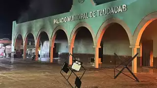Fiscalía de Yucatán investiga la muerte de un hombre en la cárcel de Tzucacab y la quema del Palacio Municipal