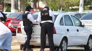 En Campeche, llevar las placas de circulación mal colocadas puede derivar en una multa de hasta $2,048 pesos