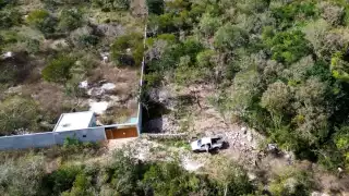 Uno de los hallazgos más relevantes fue la presencia de vestigios arqueológicos al interior del predio